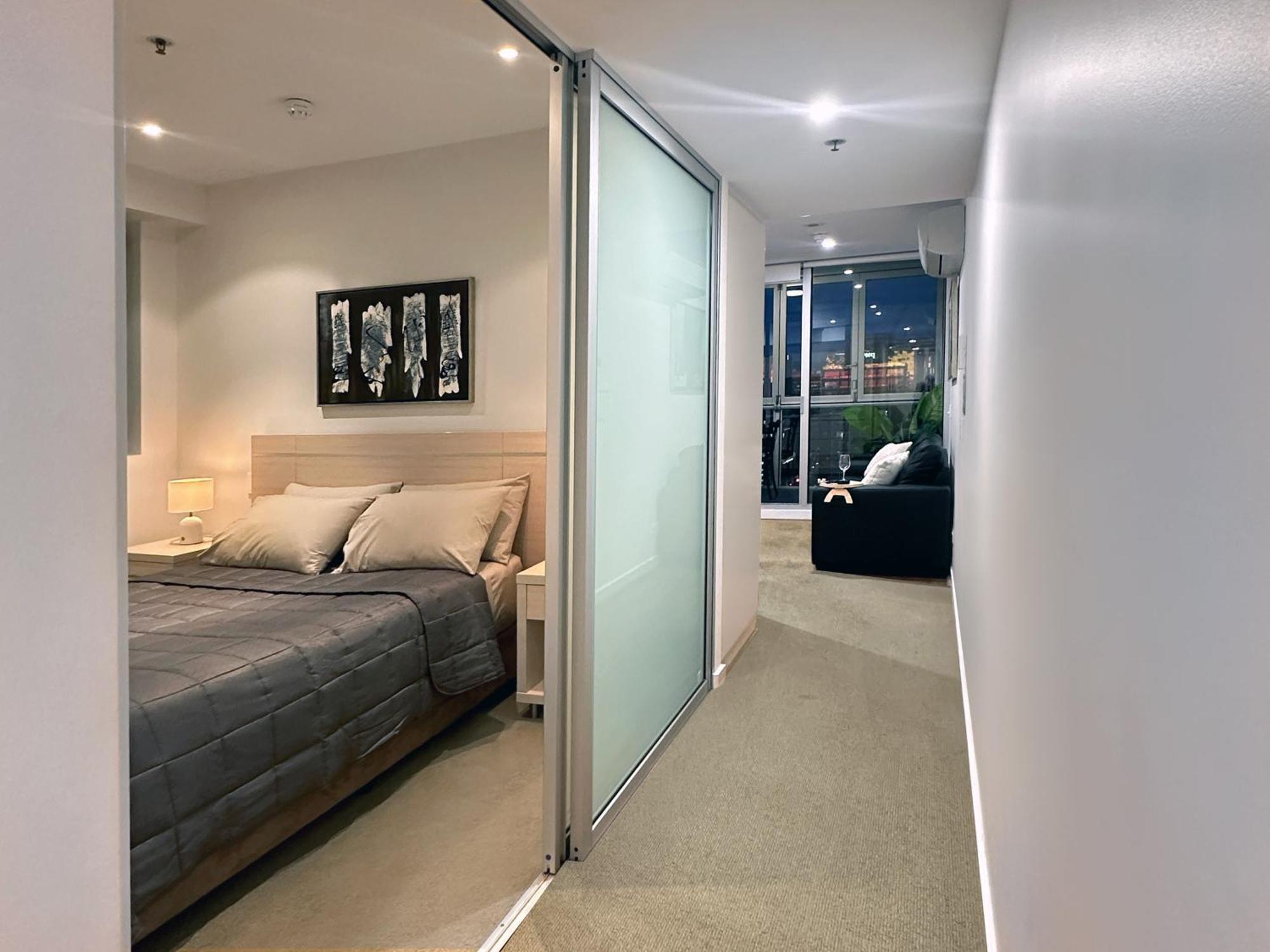 Sky View Apartment Cbd Skyline 2Br Apartment Balcony Spa Access Sleeps 6 แอดิเลด ภายนอก รูปภาพ