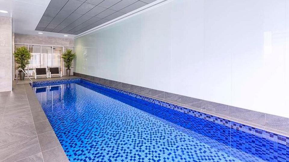 Sky View Apartment Cbd Skyline 2Br Apartment Balcony Spa Access Sleeps 6 แอดิเลด ภายนอก รูปภาพ